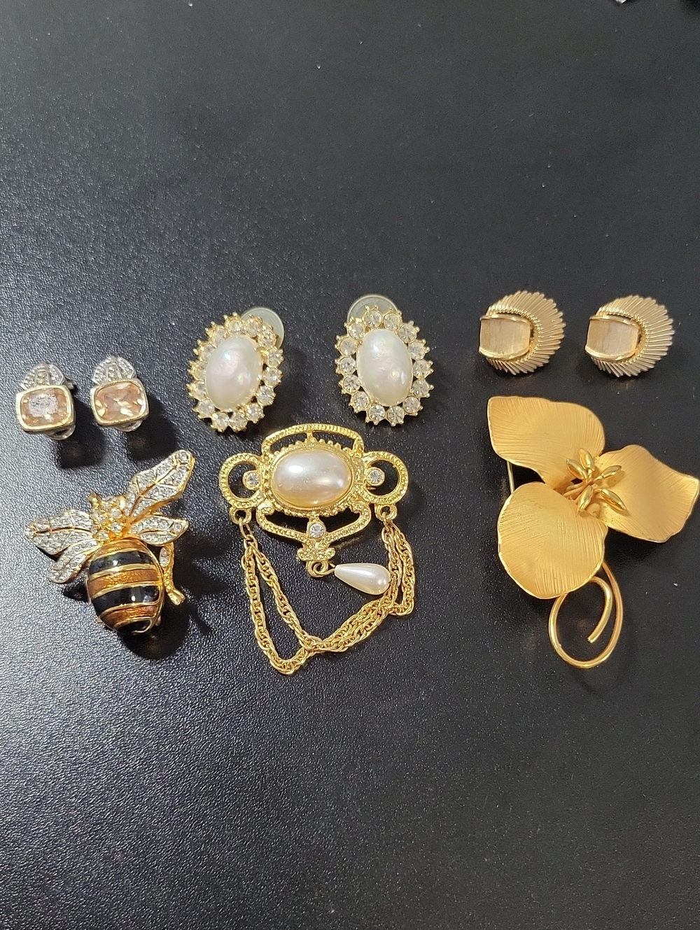 Gold-Tone Floral & Pearl Statement Brooch Lot